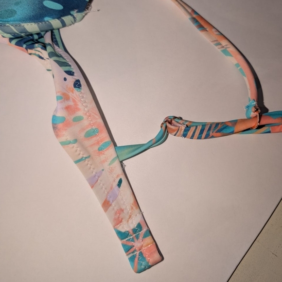 Vintage Tropical Women's Bikini Top.  Push Up & Padded - ADDS AN ADDITIONAL CUP - Picture 4 of 6